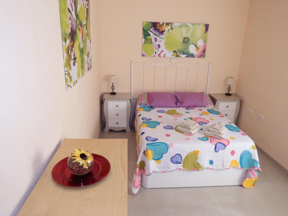 Lovely, Quiet Downtown-Beach W Balcony Fuengirola Luaran gambar